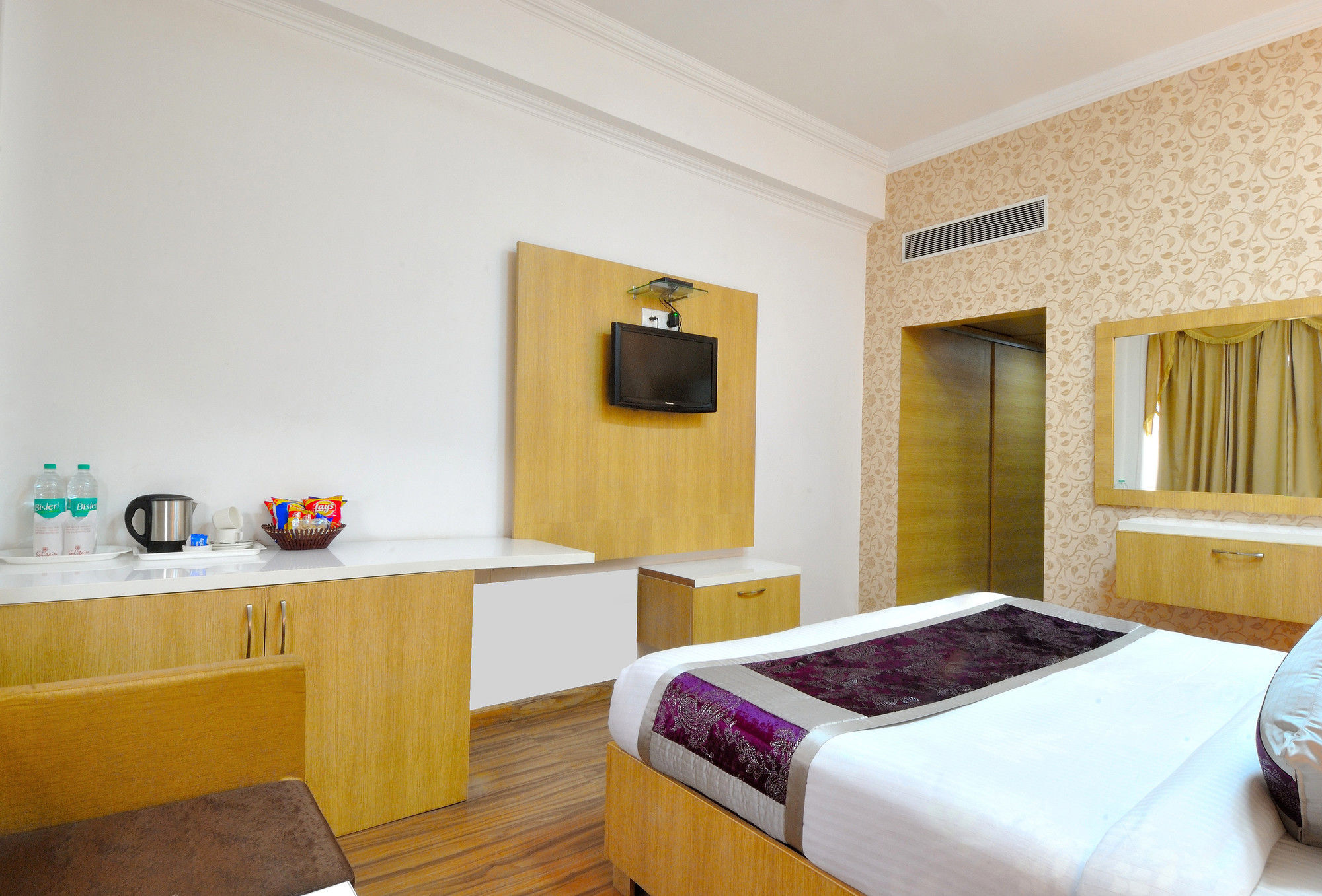 Hotel Solitaire Chandigarh - 10 Mins From Railway Station Exterior foto